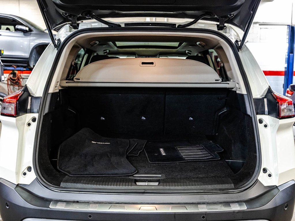 2021 Nissan Rogue SV in Montréal, Quebec - 16 - w1024h768px