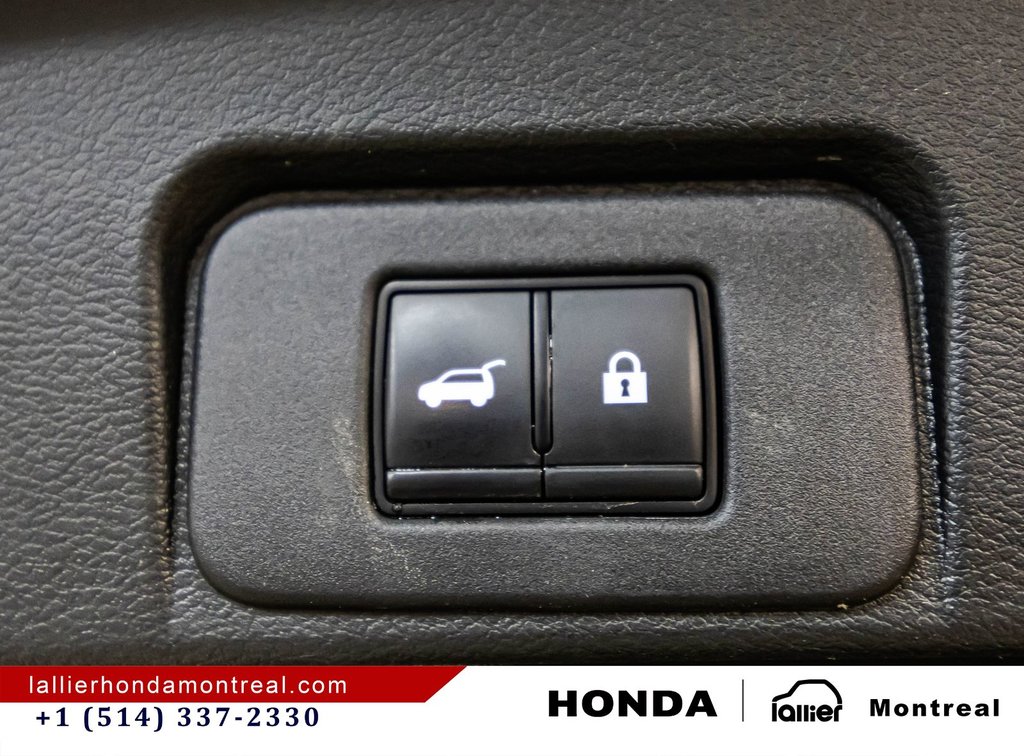 Nissan Rogue SL 2023 à Montréal, Québec - 16 - w1024h768px