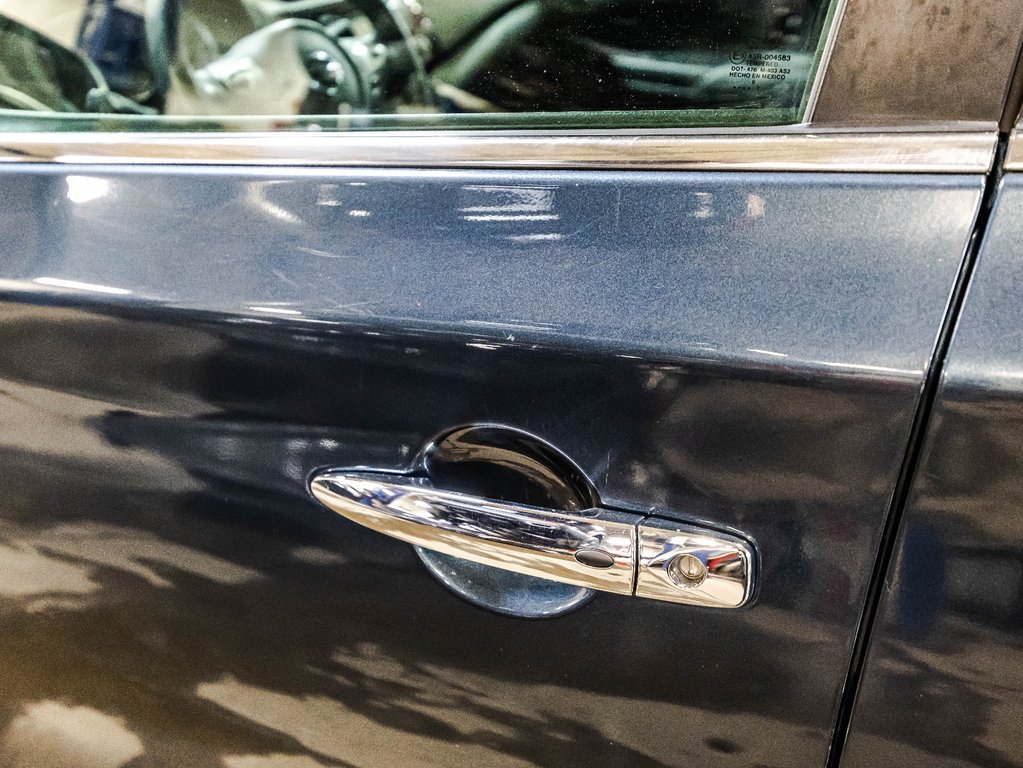 2017 Nissan Sentra SV in Montréal, Quebec - 11 - w1024h768px