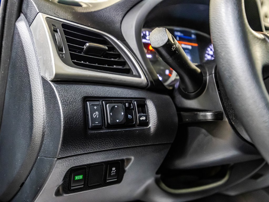 2019 Nissan Sentra SV in Montréal, Quebec - 21 - w1024h768px