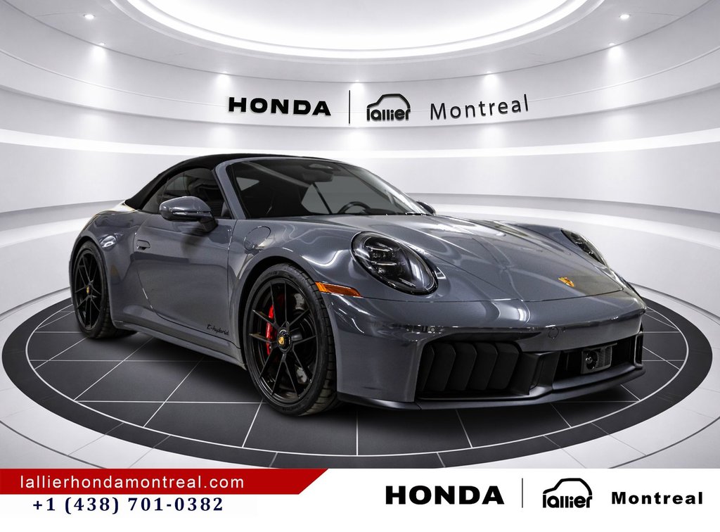 2026 Porsche 911 CARRERA 4 GTS CABRIOLET in Montréal, Quebec - 9 - w1024h768px