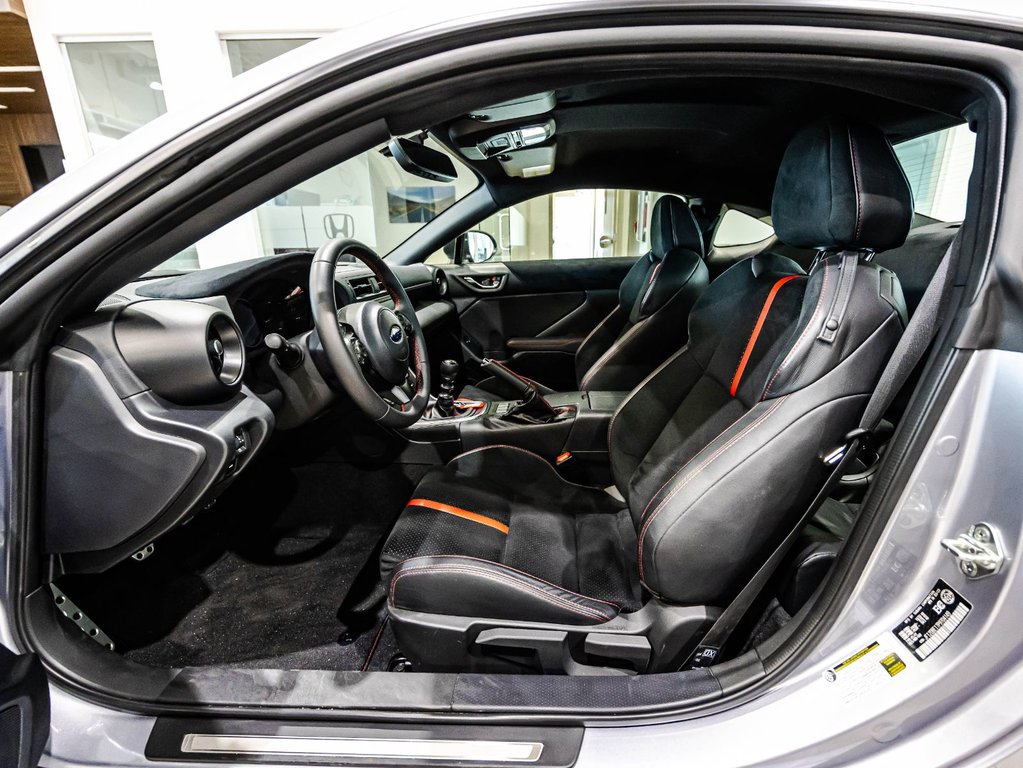 2023 Subaru BRZ Sport-tech in Montréal, Quebec - 16 - w1024h768px