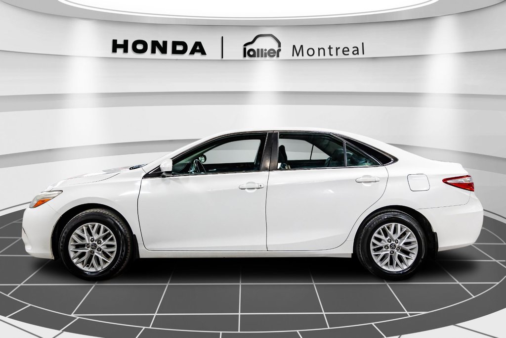 2016  Camry LE in , Quebec - 4 - w1024h768px