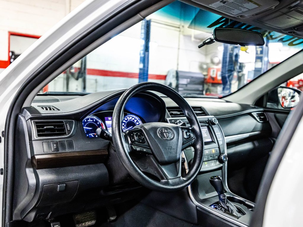 2016  Camry LE in , Quebec - 19 - w1024h768px