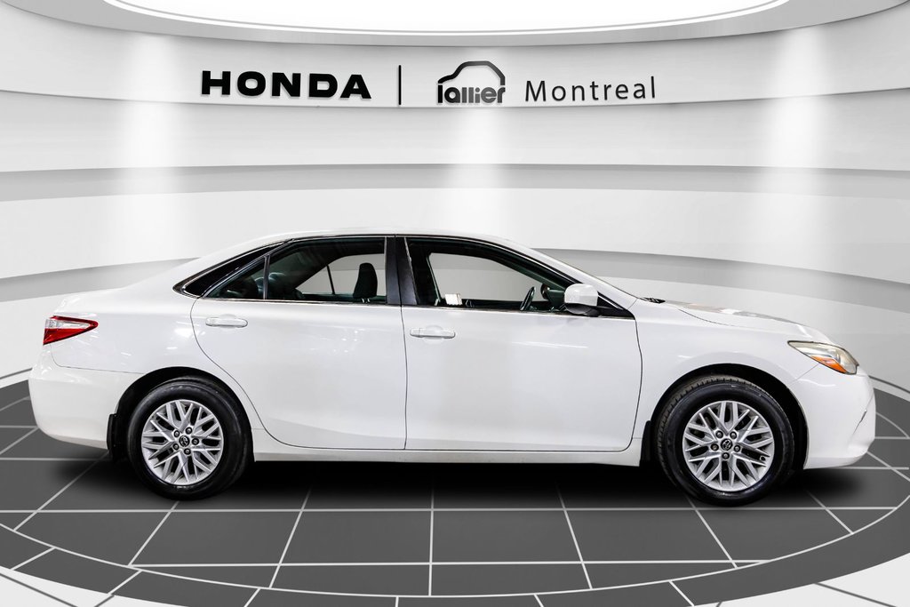 2016  Camry LE in , Quebec - 8 - w1024h768px