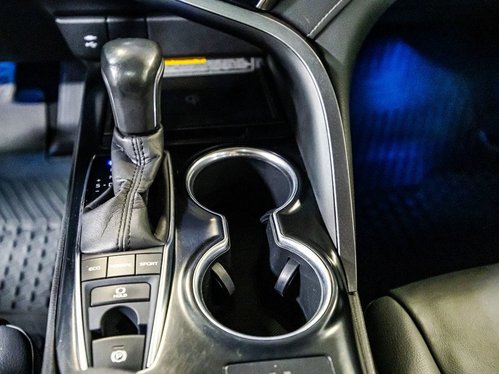 2018 Toyota Camry XSE in , Quebec - 25 - w1024h768px