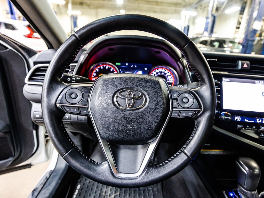 2018 Toyota Camry XSE in , Quebec - 22 - w1024h768px