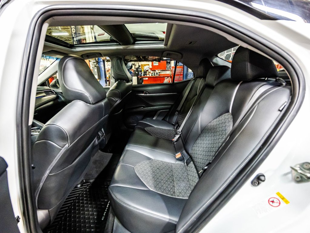 2018 Toyota Camry XSE in , Quebec - 13 - w1024h768px