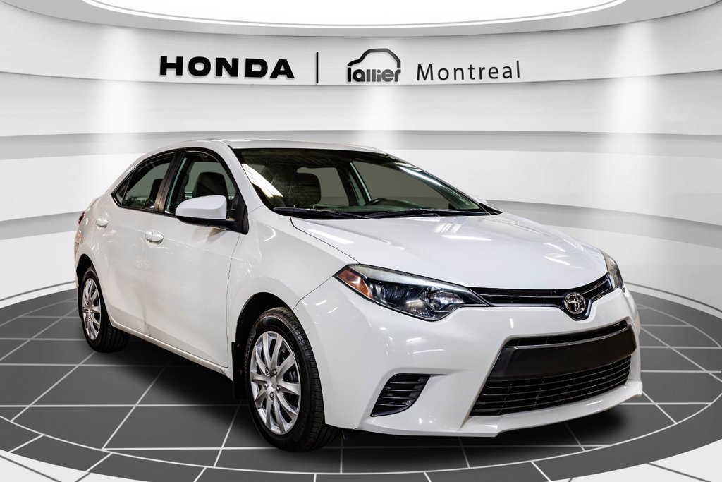 2016 Toyota Corolla LE in Montréal, Quebec - 9 - w1024h768px