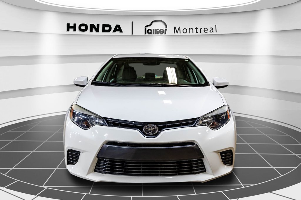 2016 Toyota Corolla LE in Montréal, Quebec - 2 - w1024h768px