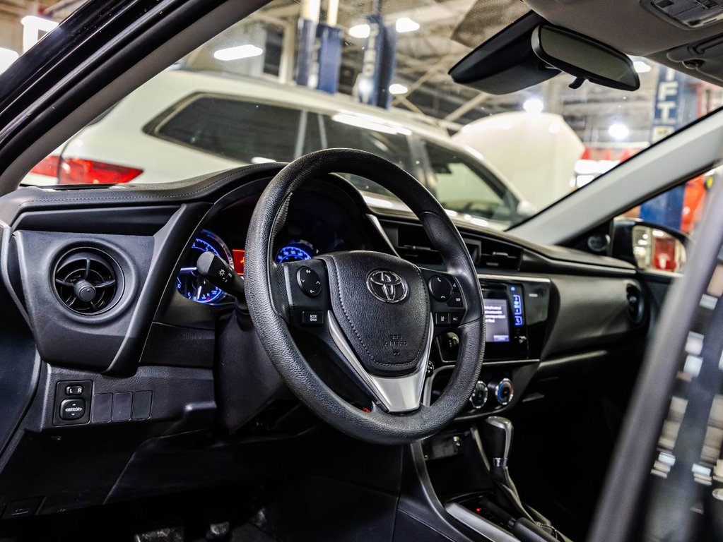 Toyota Corolla CE 2017 à Montréal, Québec - 19 - w1024h768px