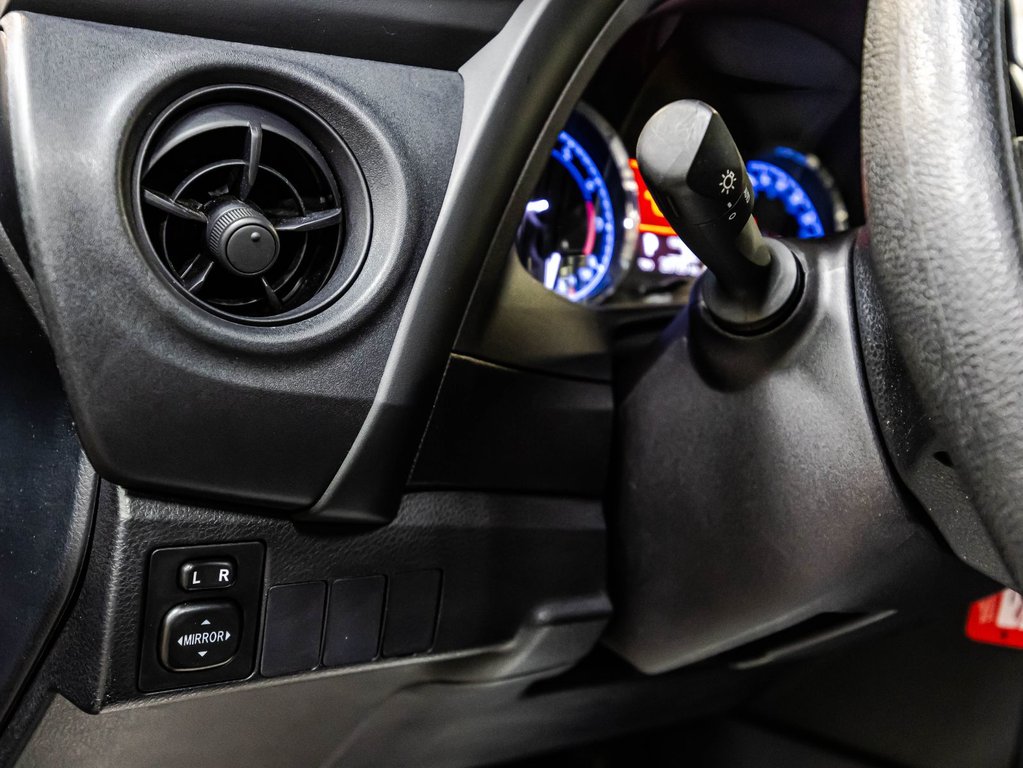 Toyota Corolla CE 2017 à Montréal, Québec - 20 - w1024h768px