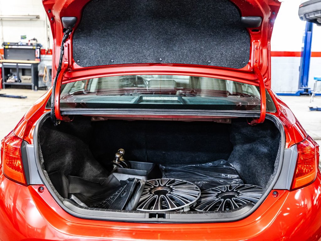 2018 Toyota Corolla SE in , Quebec - 15 - w1024h768px