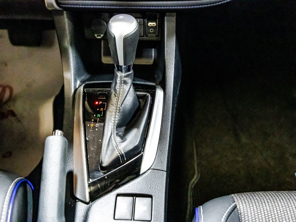 2018 Toyota Corolla SE in , Quebec - 25 - w1024h768px