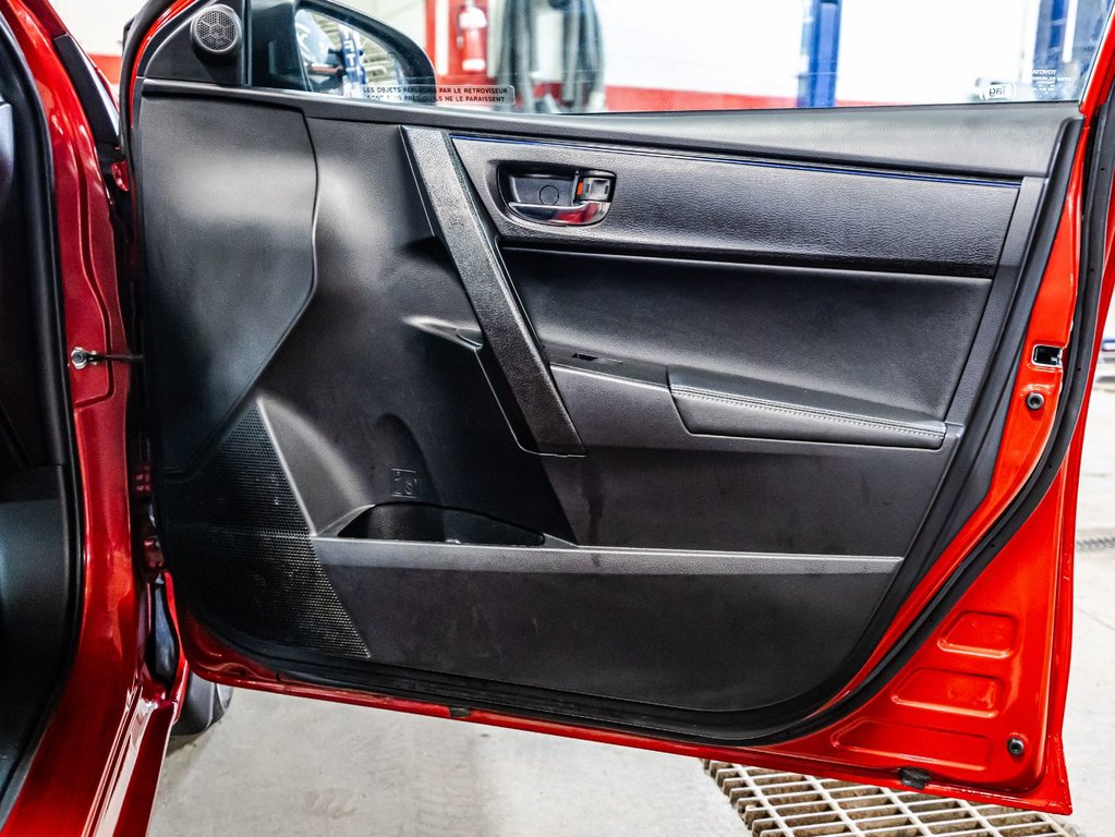 2018 Toyota Corolla SE in , Quebec - 16 - w1024h768px