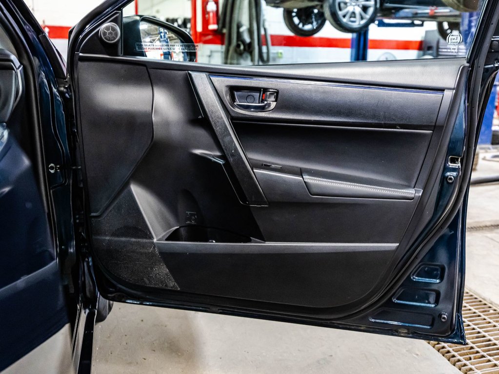 2018 Toyota Corolla SE in , Quebec - 16 - w1024h768px
