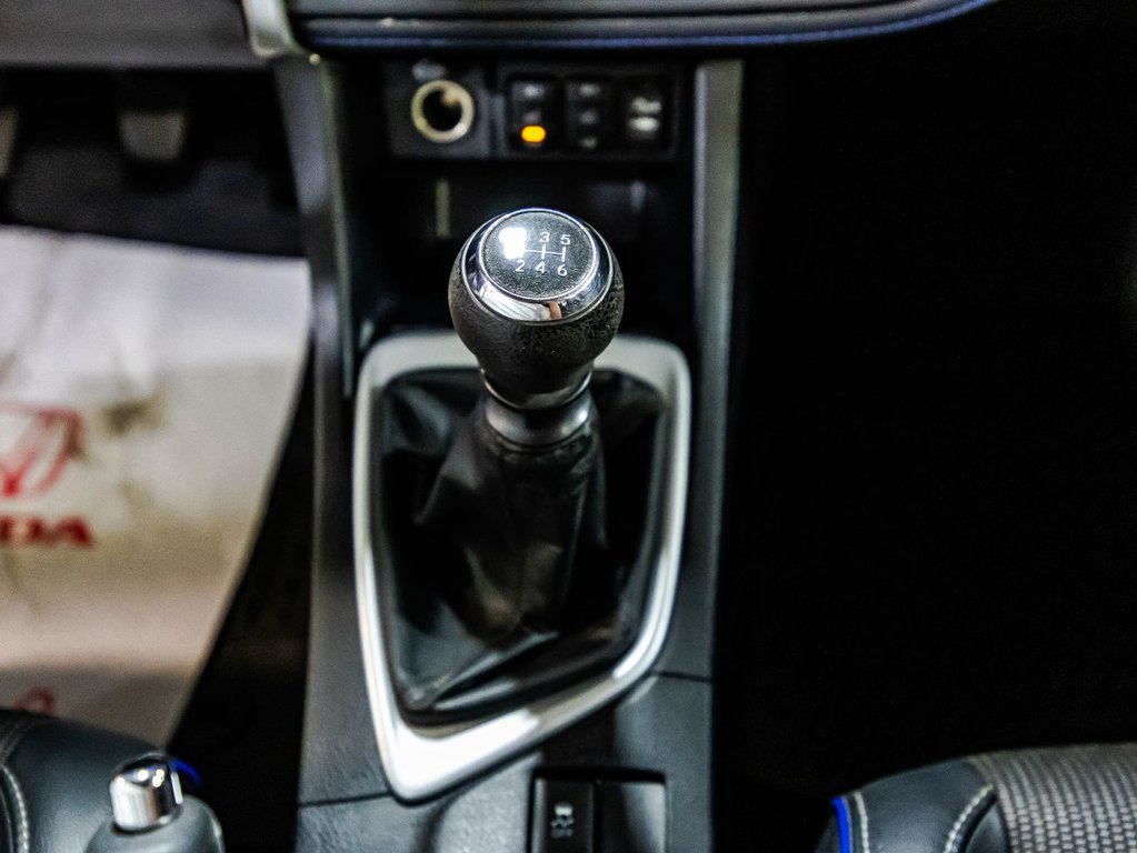 2018 Toyota Corolla SE in , Quebec - 24 - w1024h768px