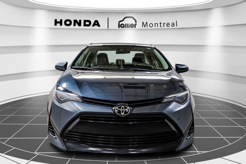 2019  Corolla LE in Montréal, Quebec - 3 - w1024h768px