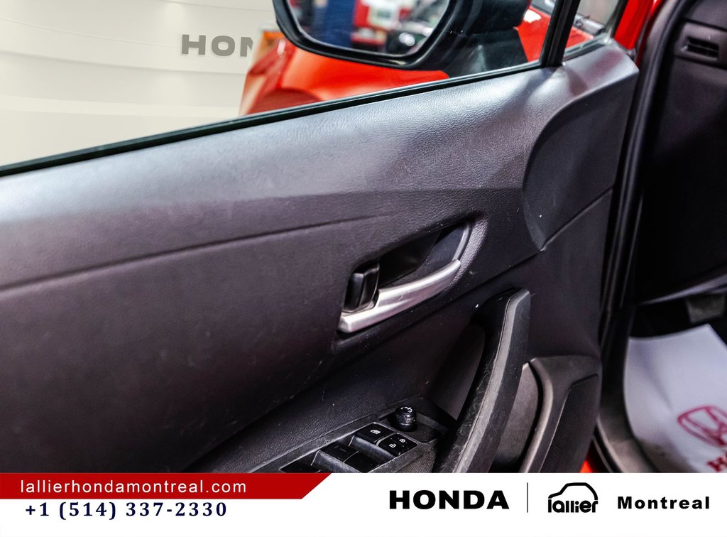 Toyota Corolla LE 2020 à Montréal, Québec - 11 - w1024h768px