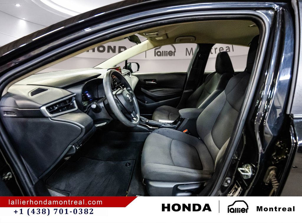 2021 Toyota Corolla LE in Montréal, Quebec - 19 - w1024h768px