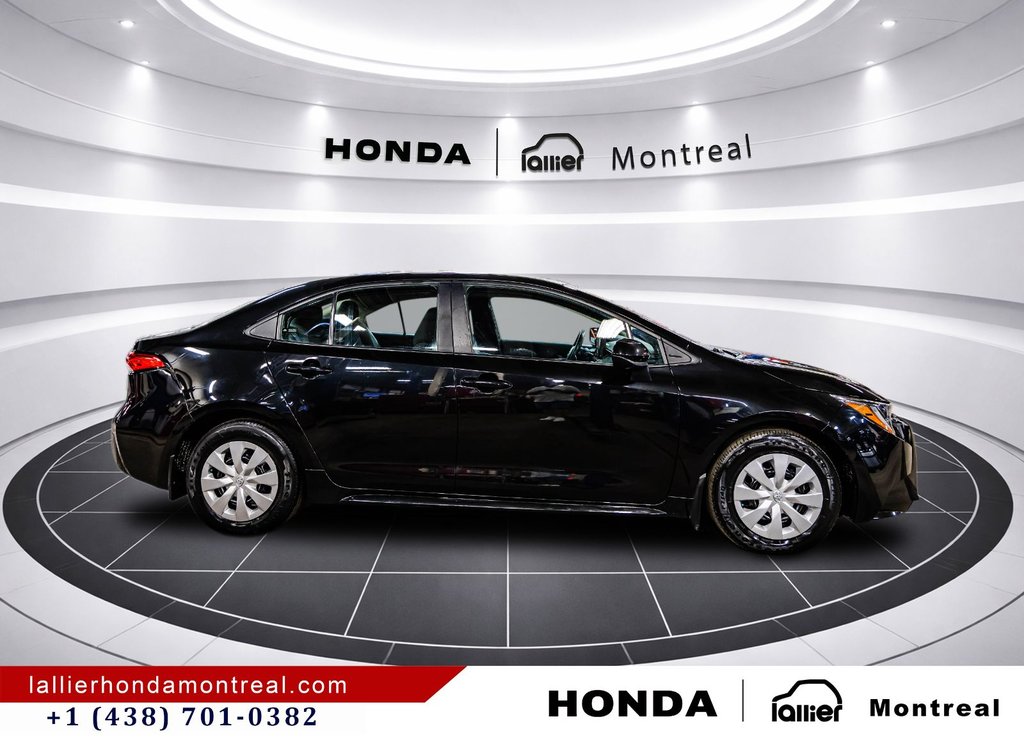 2021 Toyota Corolla LE in Montréal, Quebec - 8 - w1024h768px