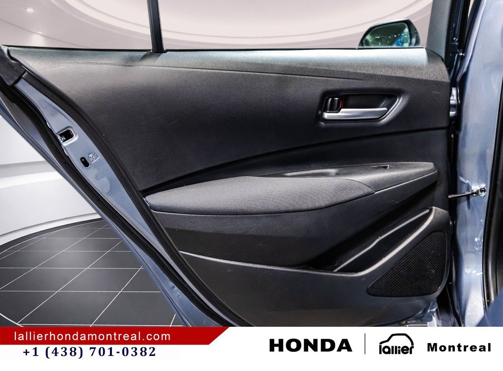 2021 Toyota Corolla L in Montréal, Quebec - 13 - w1024h768px