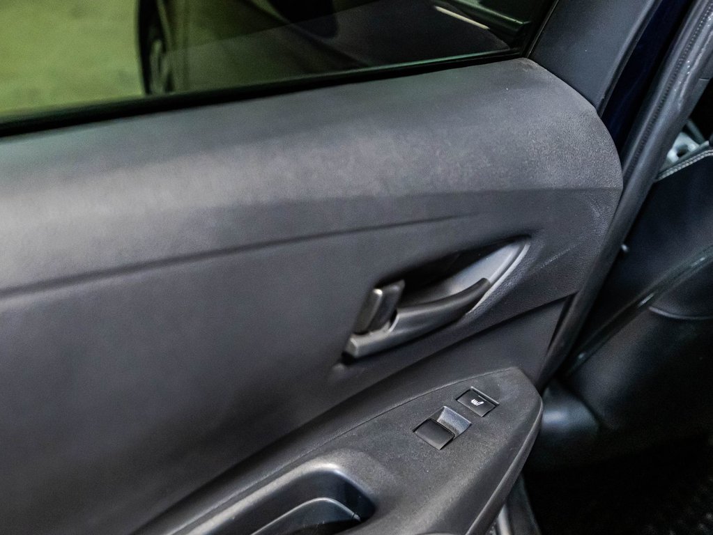 Toyota Corolla Hybrid 2022 à Montréal, Québec - 12 - w1024h768px