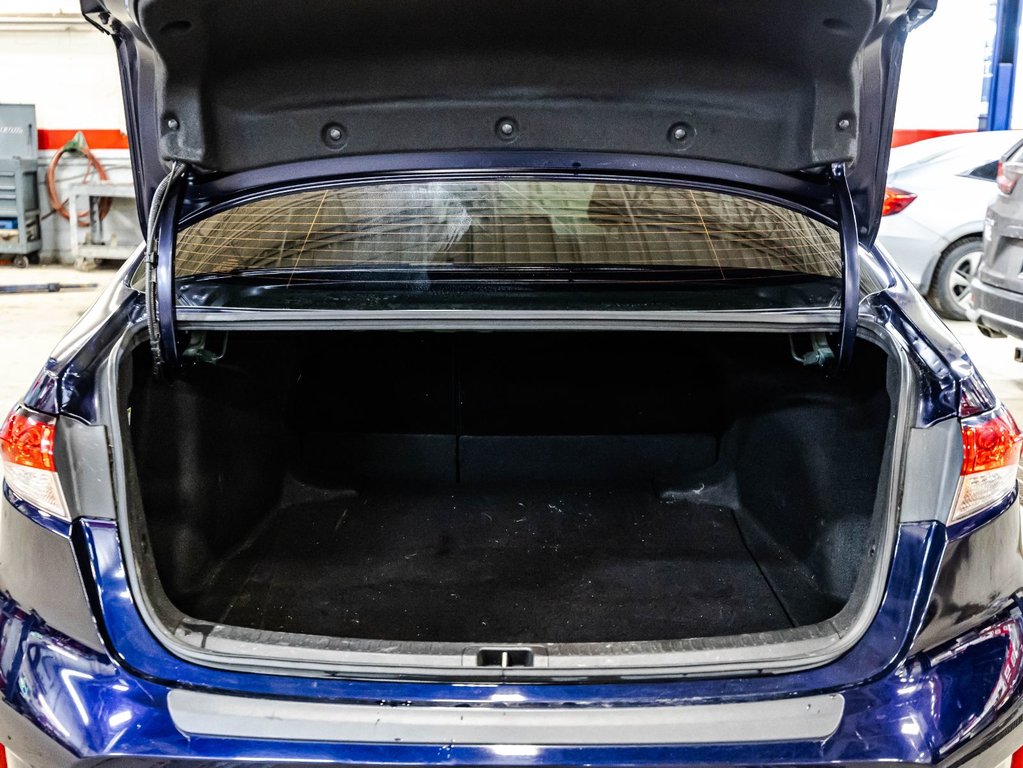 Toyota Corolla Hybrid 2022 à Montréal, Québec - 16 - w1024h768px