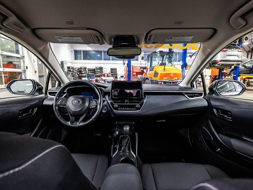 Toyota Corolla LE HYBRID 2024 à Montréal, Québec - 14 - w1024h768px