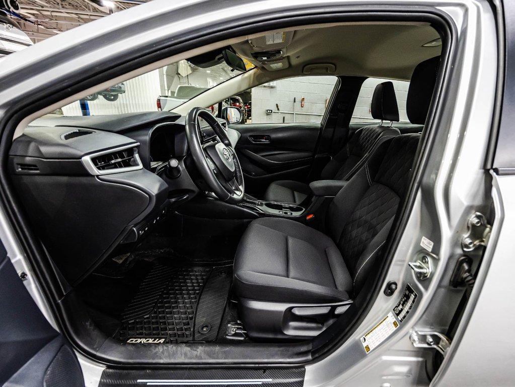 Toyota Corolla LE HYBRID 2024 à Montréal, Québec - 18 - w1024h768px