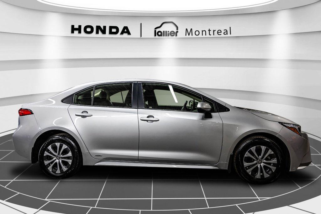 Toyota Corolla LE HYBRID 2024 à Montréal, Québec - 8 - w1024h768px