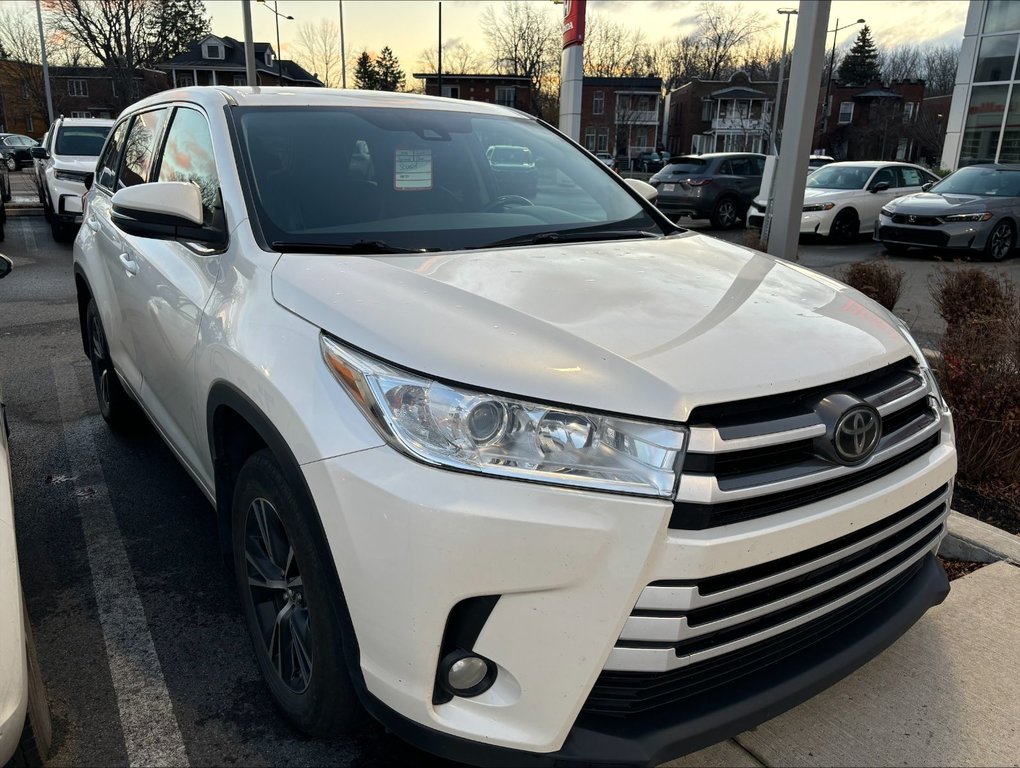 2018  Highlander LE in , Quebec - 2 - w1024h768px