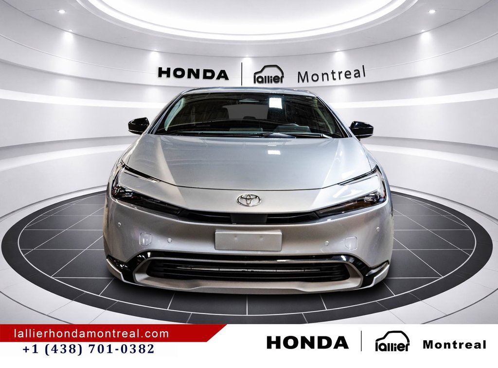 2024 Toyota Prius XLE in Montréal, Quebec - 2 - w1024h768px