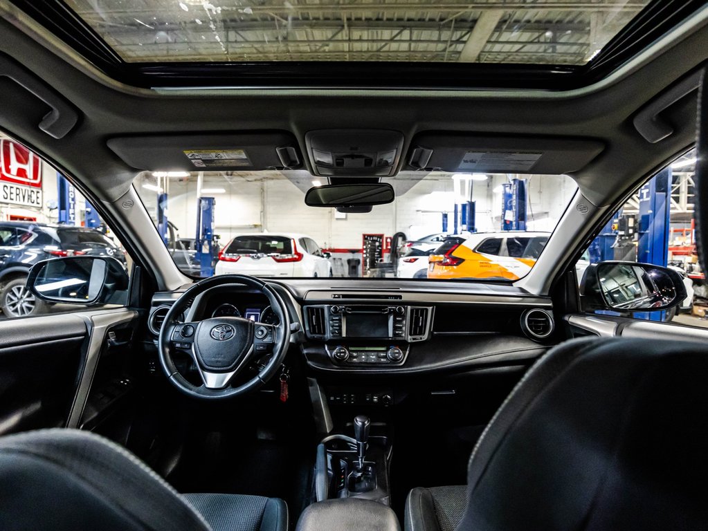 Toyota RAV4 XLE 2017 à , Québec - 14 - w1024h768px