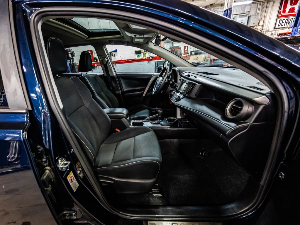 Toyota RAV4 XLE 2017 à , Québec - 18 - w1024h768px