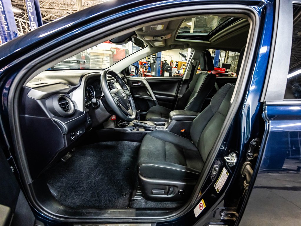 Toyota RAV4 XLE 2017 à , Québec - 20 - w1024h768px
