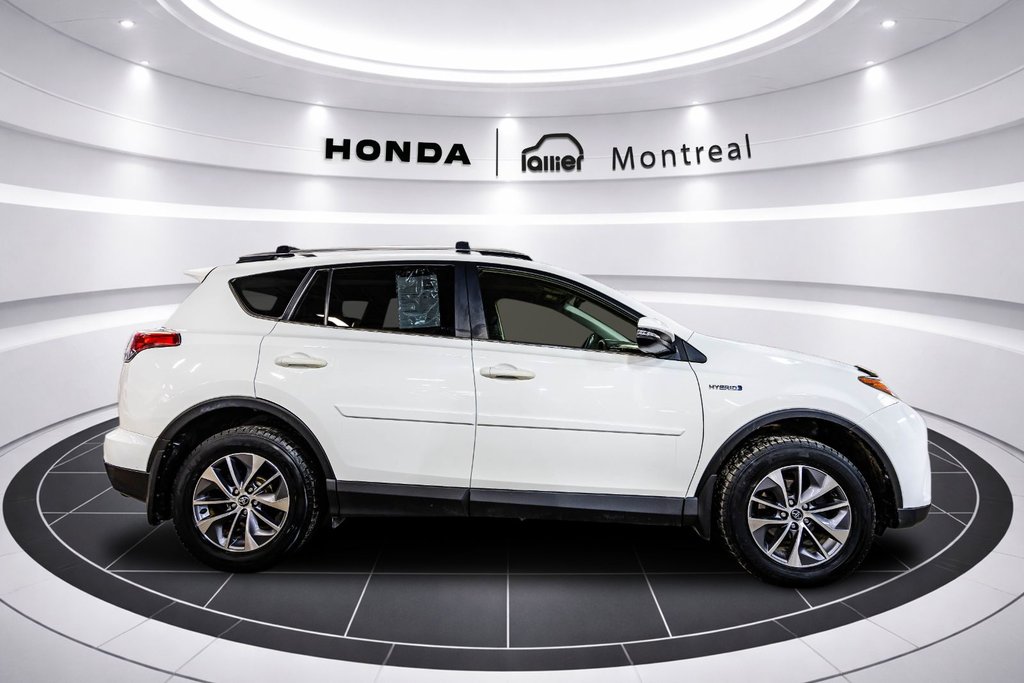 Toyota RAV4 HYBRID LE+ 2018 à Montréal, Québec - 8 - w1024h768px