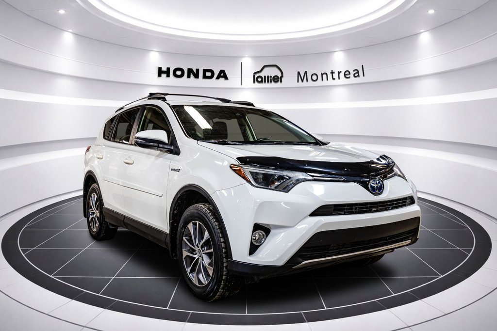 Toyota RAV4 HYBRID LE+ 2018 à Montréal, Québec - 9 - w1024h768px
