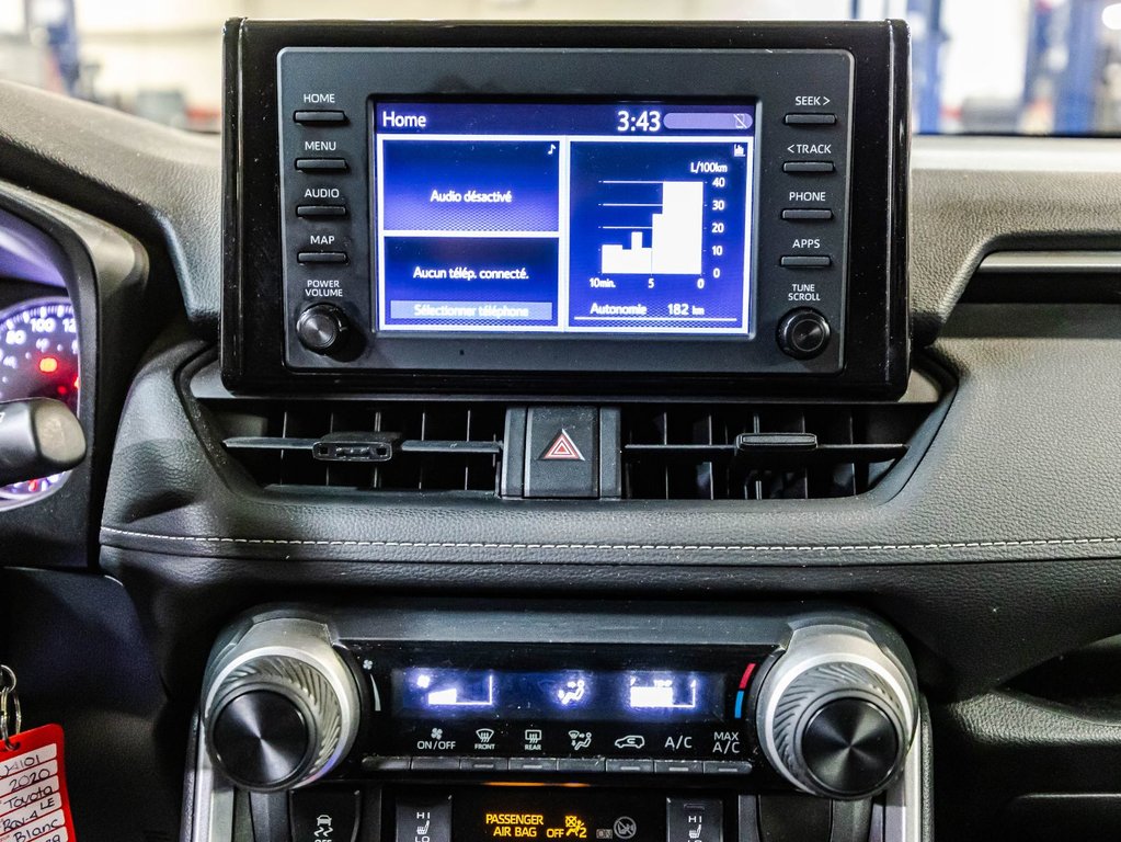 2020 Toyota RAV4 LE in Montréal, Quebec - 23 - w1024h768px