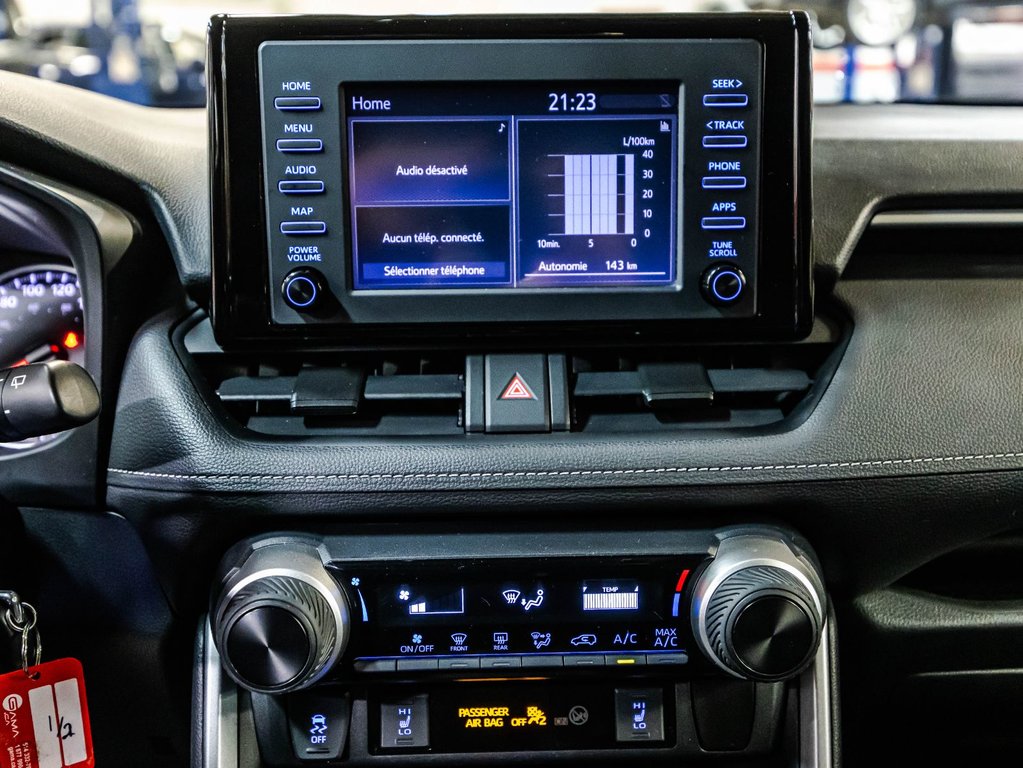 2021 Toyota RAV4 LE in Montréal, Quebec - 23 - w1024h768px