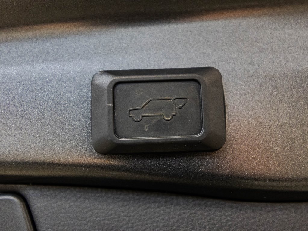 2021 Toyota RAV4 XLE in , Quebec - 15 - w1024h768px