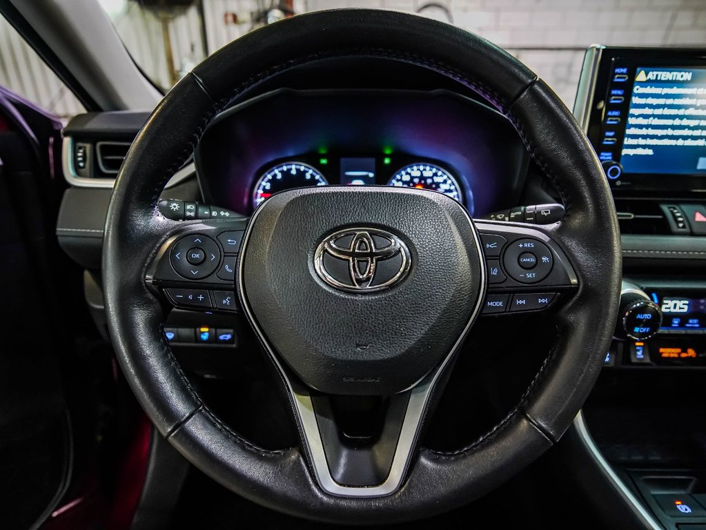 Toyota RAV4 XLE PREMIUM 2022 à , Québec - 11 - w1024h768px