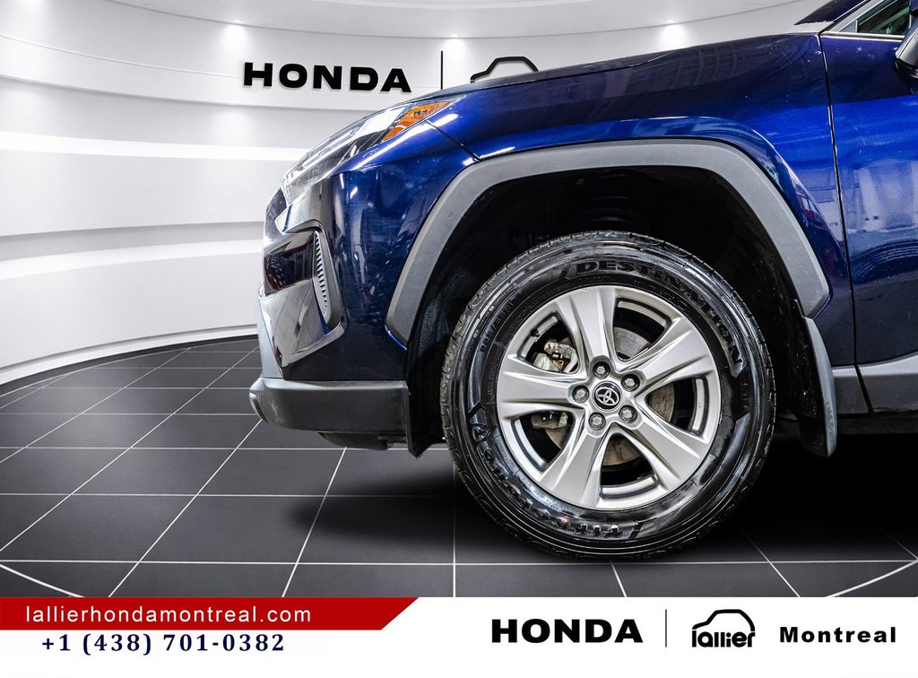 2024 Toyota RAV4 Hybrid XLE in Montréal, Quebec - 10 - w1024h768px