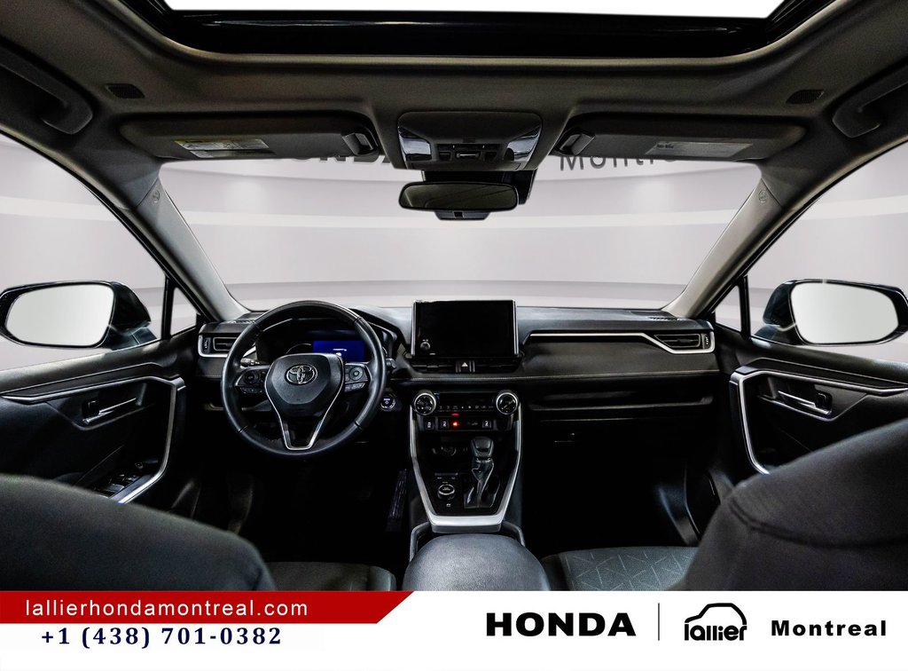 2024 Toyota RAV4 Hybrid XLE in Montréal, Quebec - 14 - w1024h768px