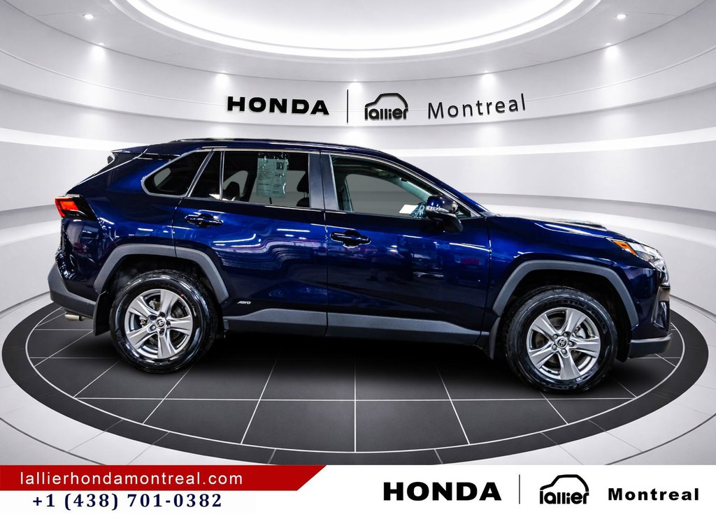2024 Toyota RAV4 Hybrid XLE in Montréal, Quebec - 8 - w1024h768px