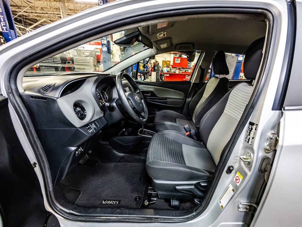 2018 Toyota Yaris Hatchback LE in , Quebec - 18 - w1024h768px