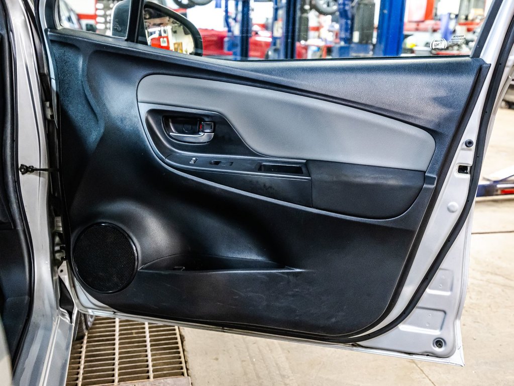 2018 Toyota Yaris Hatchback LE in , Quebec - 16 - w1024h768px