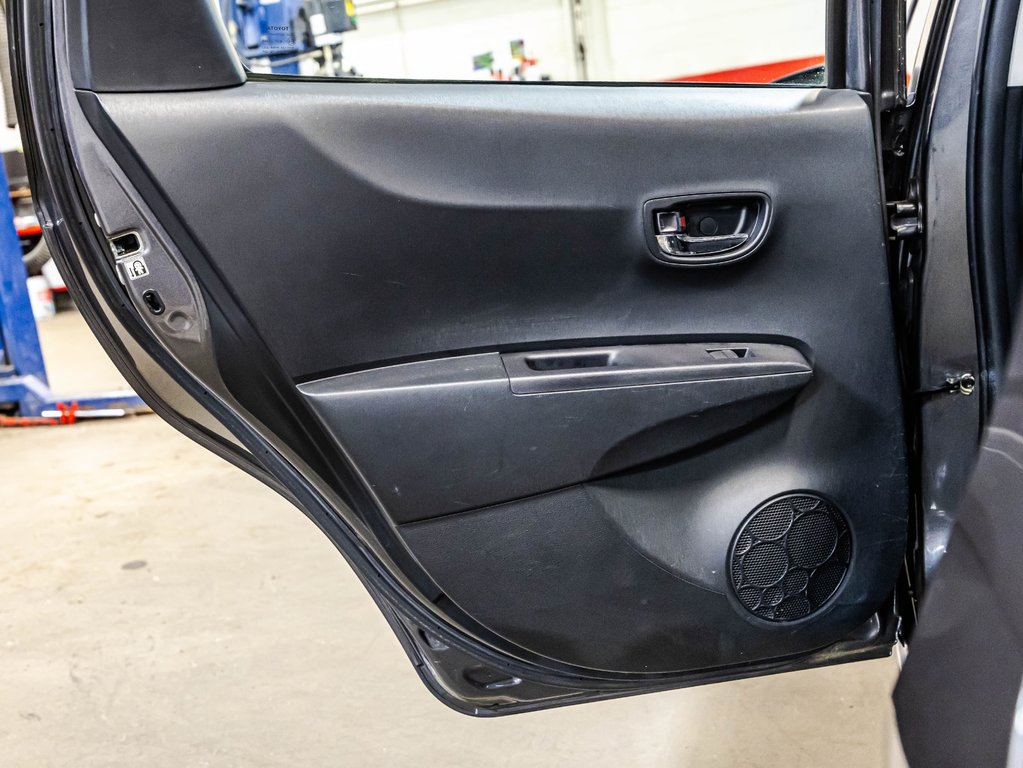 Toyota Yaris LE 2014 à Montréal, Québec - 12 - w1024h768px