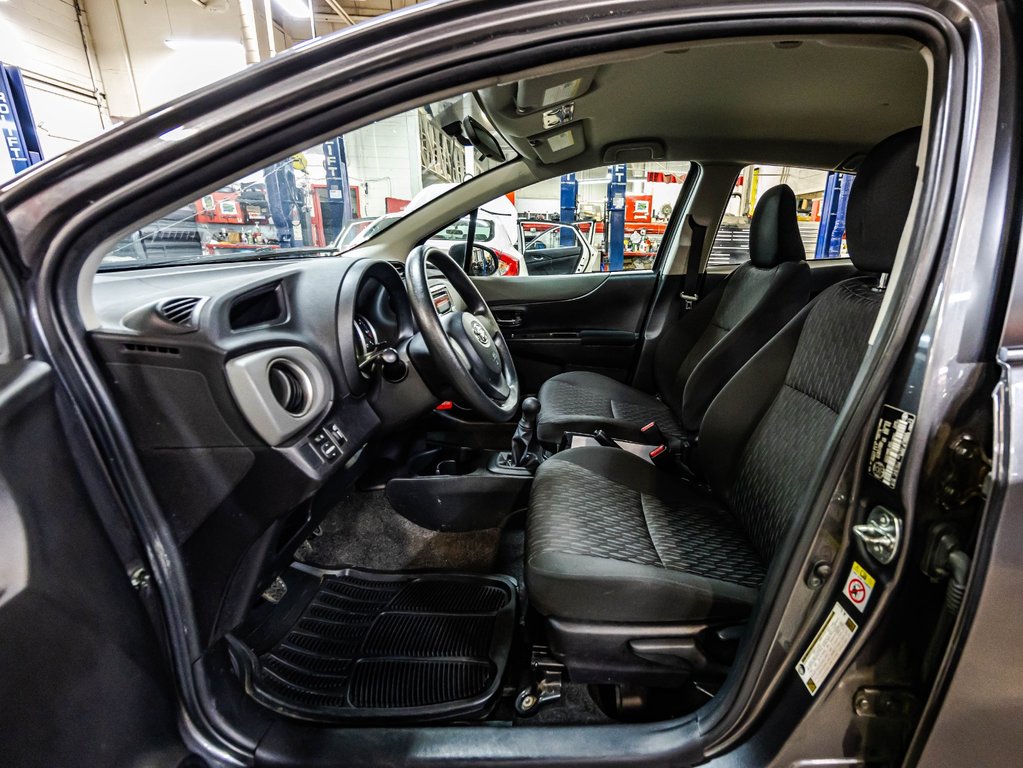 Toyota Yaris LE 2014 à Montréal, Québec - 18 - w1024h768px