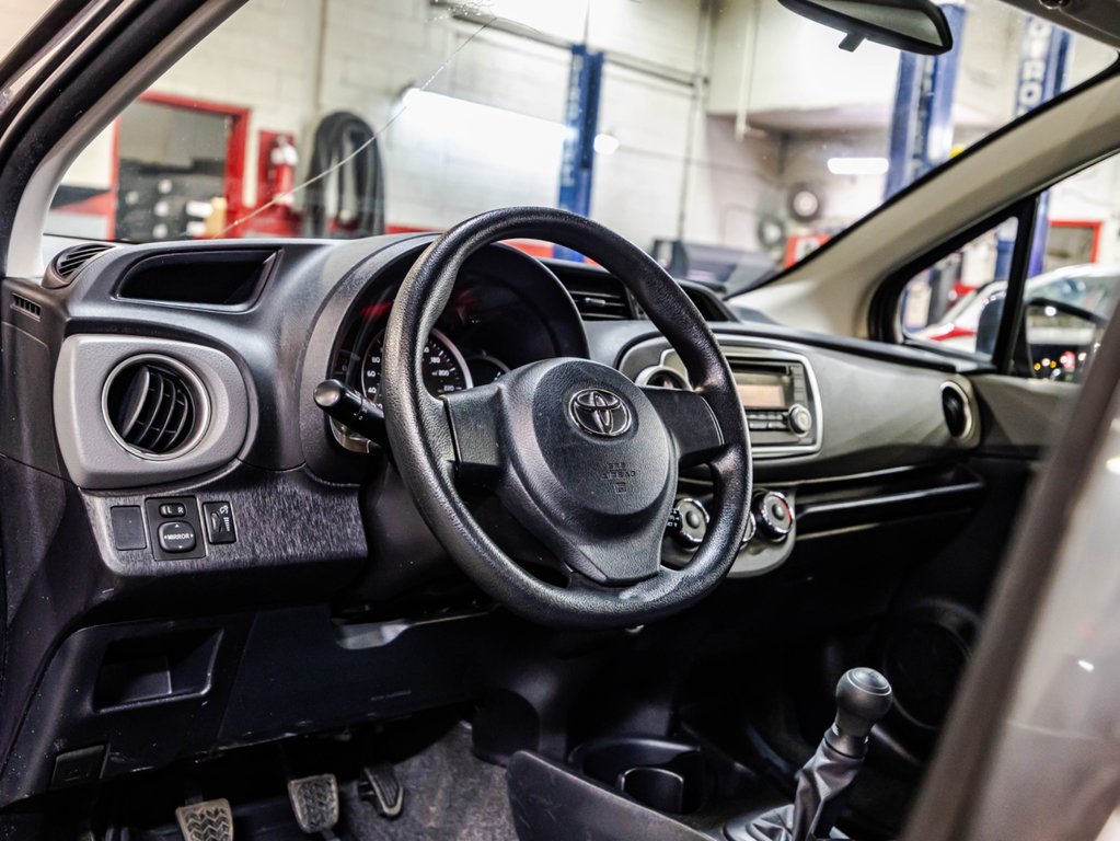 Toyota Yaris LE 2014 à Montréal, Québec - 19 - w1024h768px